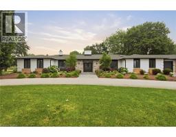 8 SQUIRE Court - 2