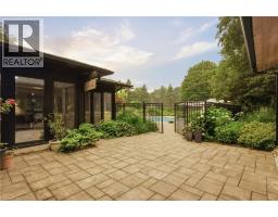 8 SQUIRE Court - 40