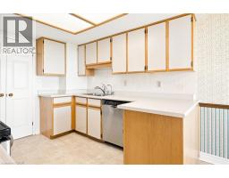 4 WILLOW Street UnitNo. 1101 - 22