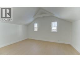 190 LANCASTER Street E - 8