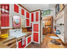 4034 VICTORIA Avenue - 16