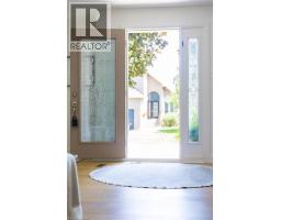 23 AVONMORE Court - 4
