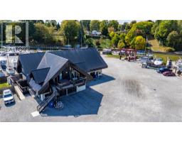 15 JAYLIN Crescent - 1