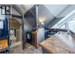 15 JAYLIN Crescent - 15