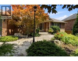 1090 CROFTON Way - 4