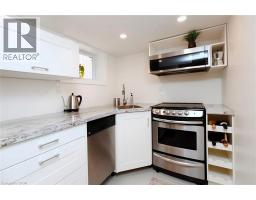 266 LONDON Street S - 32