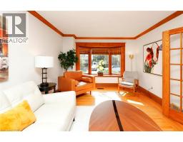 266 LONDON Street S - 8
