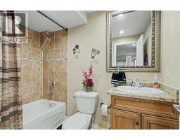 284 NORMANHURST Avenue - 38