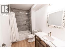 21 HUDSON Drive - 36