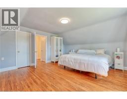 27 DELEVAN Crescent - 16