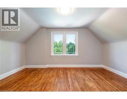 27 DELEVAN Crescent - 17
