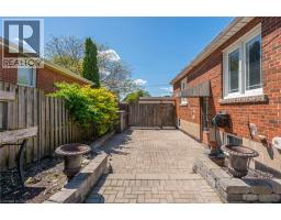 27 DELEVAN Crescent - 26