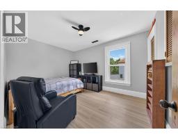 72 MAIN Street S - 27