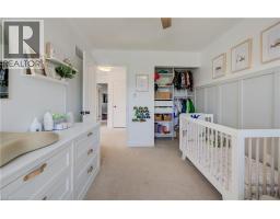 3 GOLDEN IRIS Crescent - 26