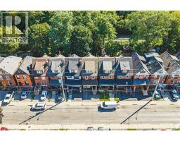 30 CUMBERLAND Avenue - 32