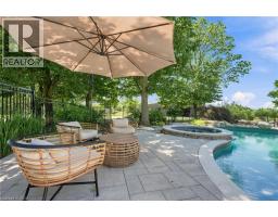 62 THOMPSON Road - 18