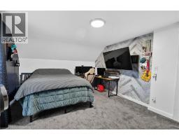 3745 KING Street - 18