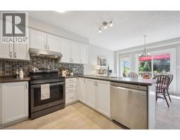 56 HENHOEFFER Crescent - 14