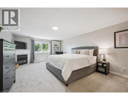 56 HENHOEFFER Crescent - 21