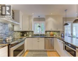 10 FORREST Avenue E - 12
