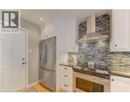 10 FORREST Avenue E - 13
