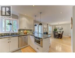 10 FORREST Avenue E - 14