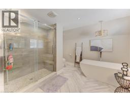 10 FORREST Avenue E - 20