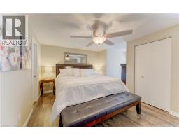 10 FORREST Avenue E - 24