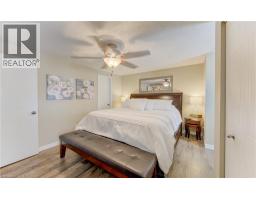 10 FORREST Avenue E - 25