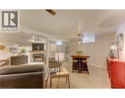 10 FORREST Avenue E - 26