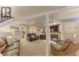 10 FORREST Avenue E - 27