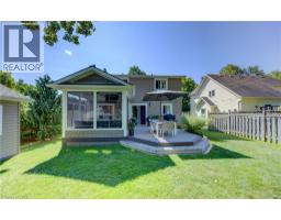 10 FORREST Avenue E - 40