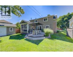 10 FORREST Avenue E - 41