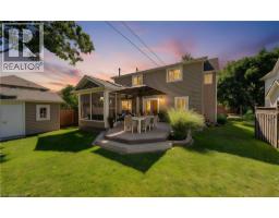 10 FORREST Avenue E - 50