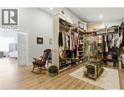 5 ARCHIBALD Drive - 33