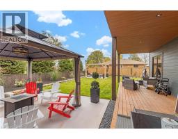 5 ARCHIBALD Drive - 41