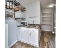 1346 KING Street E - 28