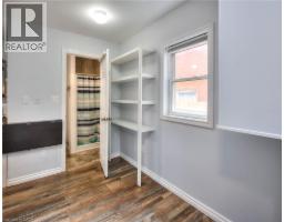 1346 KING Street E - 33