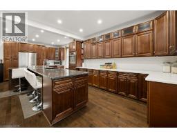 9 PARK Avenue W - 14