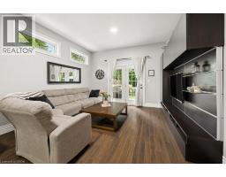 9 PARK Avenue W - 27
