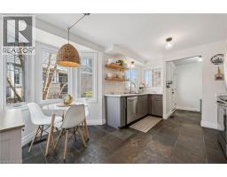 106 WOODLAWN Road E UnitNo. 3 - 3