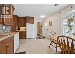 2 KEEWATIN Avenue - 12