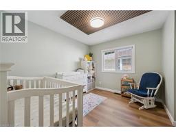 2 KEEWATIN Avenue - 16