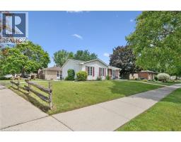 2 KEEWATIN Avenue - 27