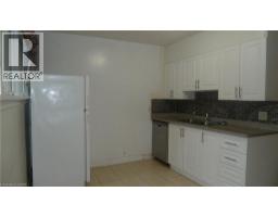169 UNION Street E - 13