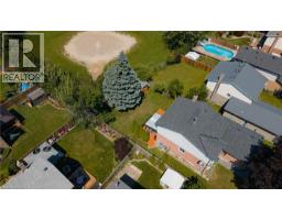 9 HOLM Street - 40
