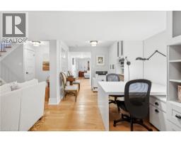 3 EVERGREEN Lane - 32