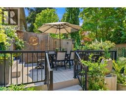 3 EVERGREEN Lane - 36