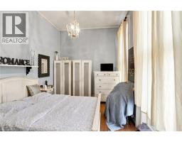 132 EMERALD Street S - 13