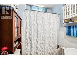 132 EMERALD Street S - 20